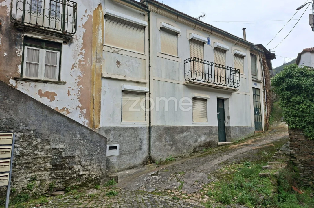 Moradia T3 para Venda em Cepos e Teixeira Foto 4