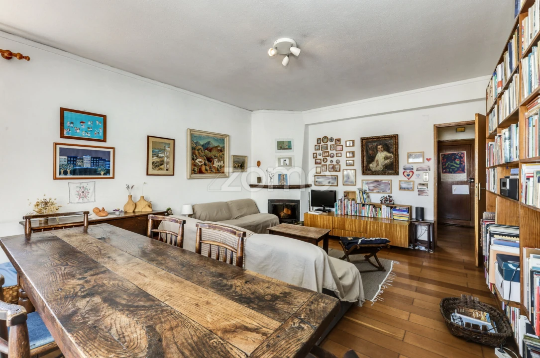 Apartamento T3 para Venda em Carcavelos e Parede Foto 8