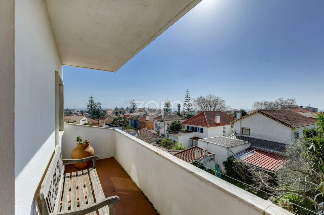 Apartamento T3 para Venda em Carcavelos e Parede Foto 1