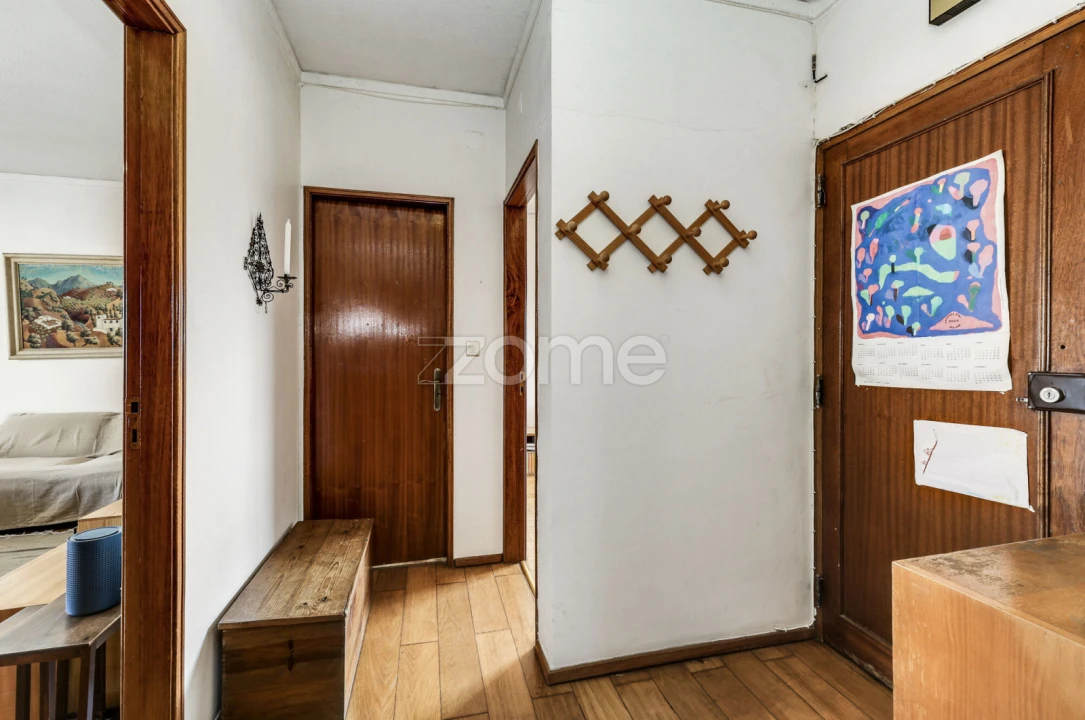 Apartamento T3 para Venda em Carcavelos e Parede Foto 11