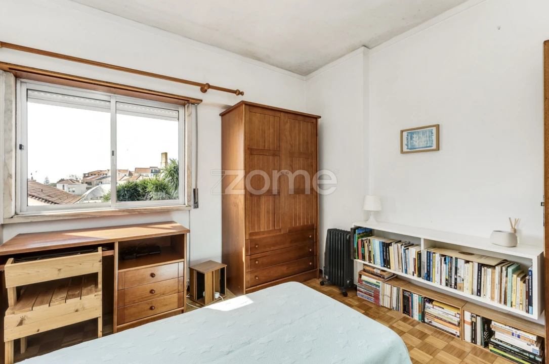 Apartamento T3 para Venda em Carcavelos e Parede Foto 22