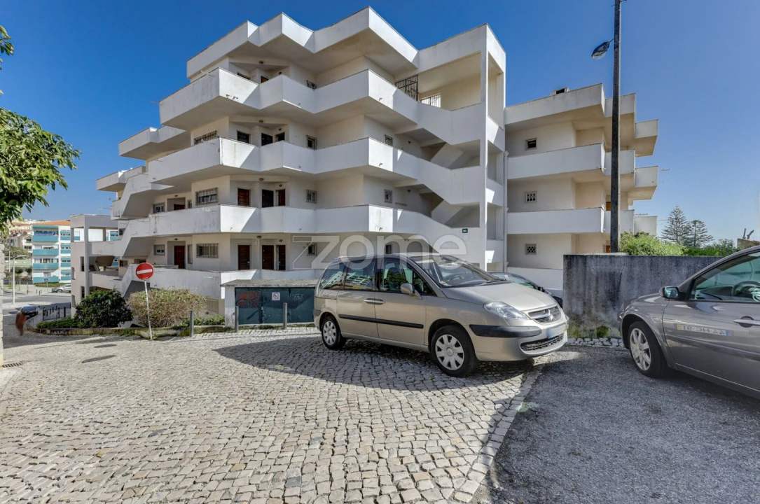 Apartamento T3 para Venda em Carcavelos e Parede Foto 24