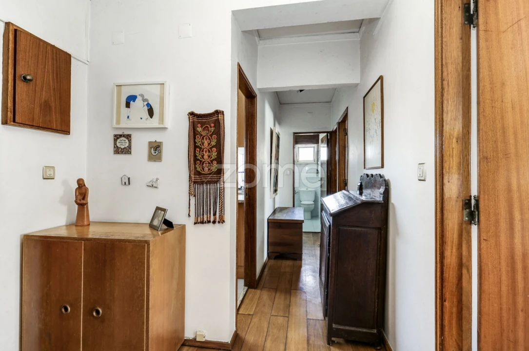 Apartamento T3 para Venda em Carcavelos e Parede Foto 12