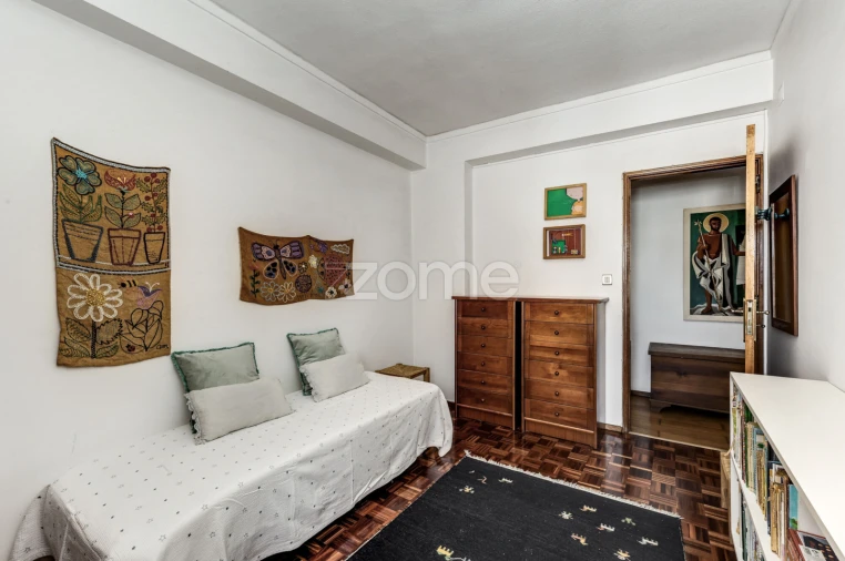 Apartamento T3 para Venda em Carcavelos e Parede Foto 17