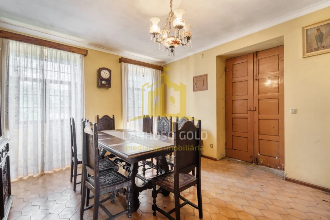 Moradia T4 para Venda em Caldelas, Sequeiros e Paranhos Foto 8