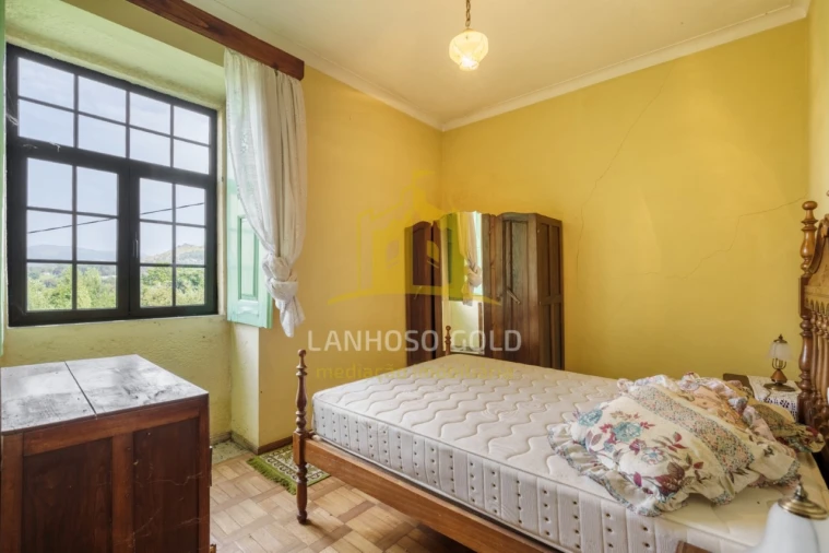 Moradia T4 para Venda em Caldelas, Sequeiros e Paranhos Foto 7