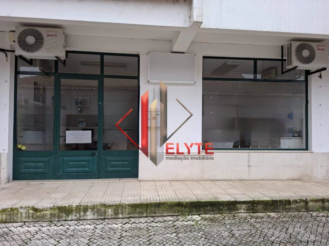 Loja para Venda em Salvaterra de Magos e Foros de Salvaterra Foto 1