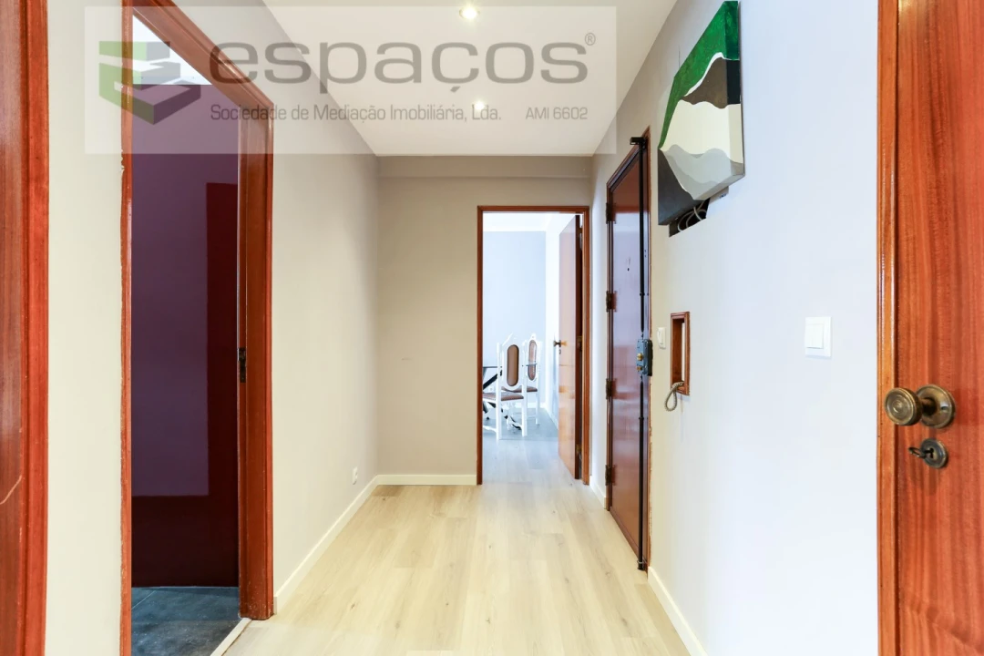 Apartamento T1 para Arrendamento em Queluz e Belas Foto 6