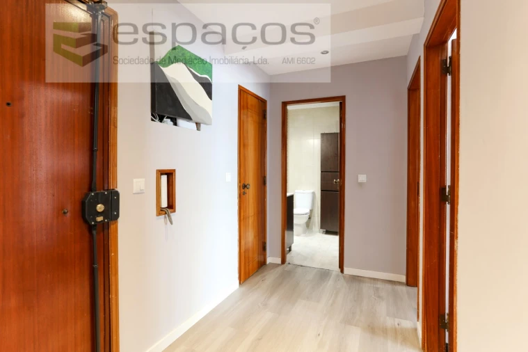 Apartamento T1 para Arrendamento em Queluz e Belas Foto 7