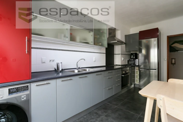 Apartamento T1 para Arrendamento em Queluz e Belas