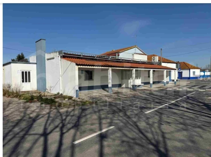 Moradia T2 para Venda em Benfica do Ribatejo