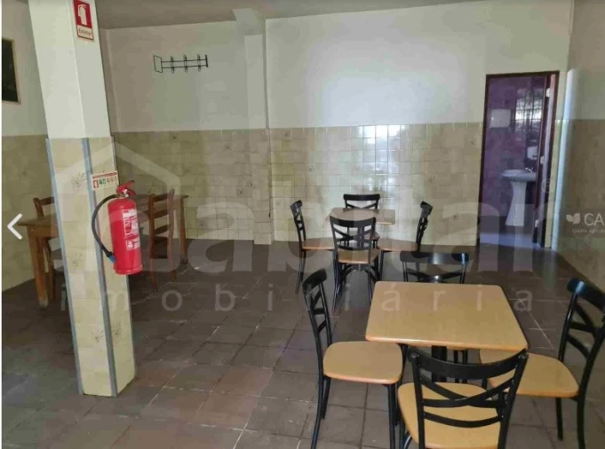 Moradia T2 para Venda em Benfica do Ribatejo Foto 6