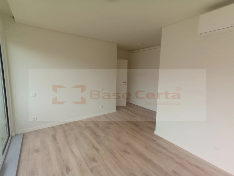 Apartamento T2 para Venda em Santa Clara Foto 9