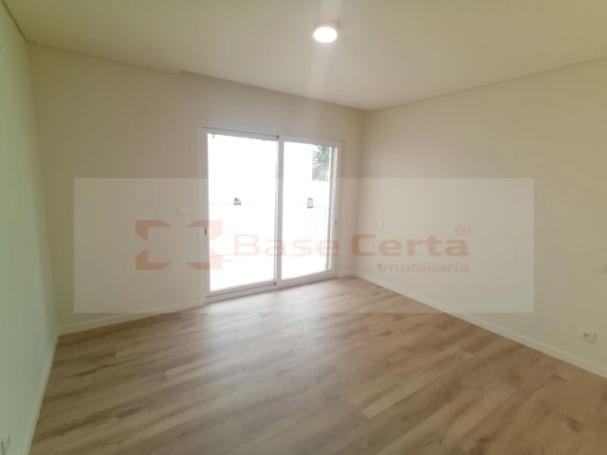 Apartamento T2 para Venda em Santa Clara Foto 10