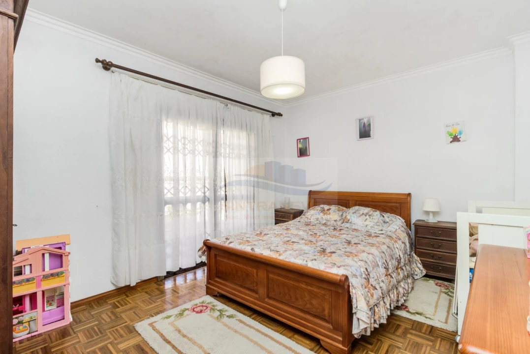 Moradia T5 para Venda em Mina de Água Foto 30