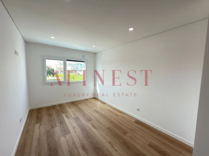 Moradia T4 para Venda em Charneca de Caparica e Sobreda Foto 17