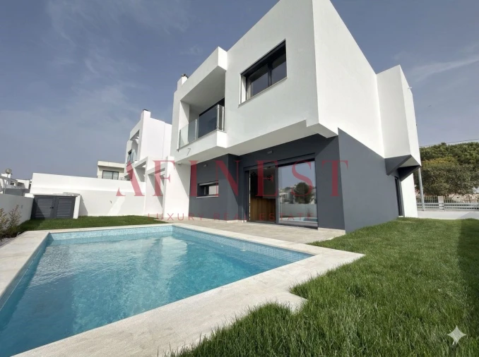 Moradia T4 para Venda em Charneca de Caparica e Sobreda Foto 1