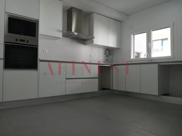 Moradia T3 para Venda em Fernao Ferro