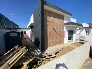 Moradia T3 para Venda em Fernao Ferro