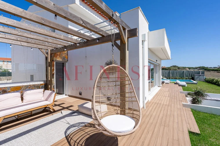 Moradia T4 para Arrendamento em São João das Lampas e Terrugem Foto 16