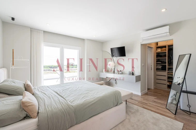 Moradia T4 para Arrendamento em São João das Lampas e Terrugem Foto 36