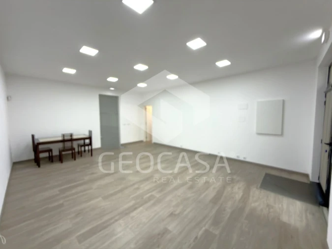 Loja para Arrendamento em Algueirão-Mem Martins Foto 2