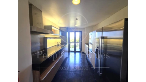 Apartamento T4 para Arrendamento em Cascais e Estoril