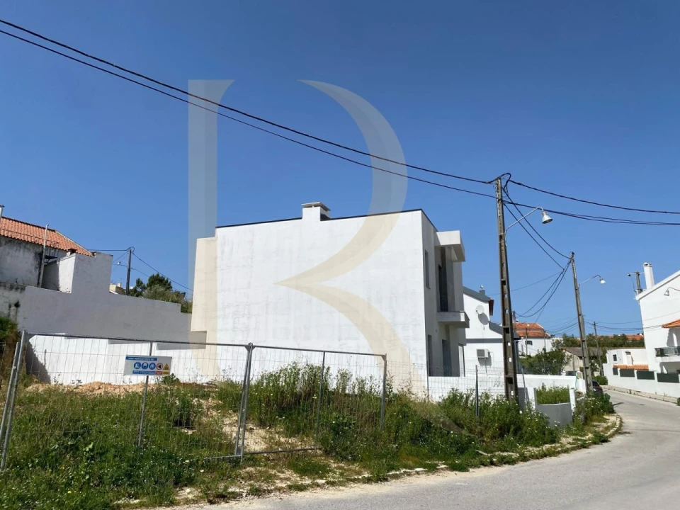 Moradia T4 para Venda em Charneca de Caparica e Sobreda Foto 5