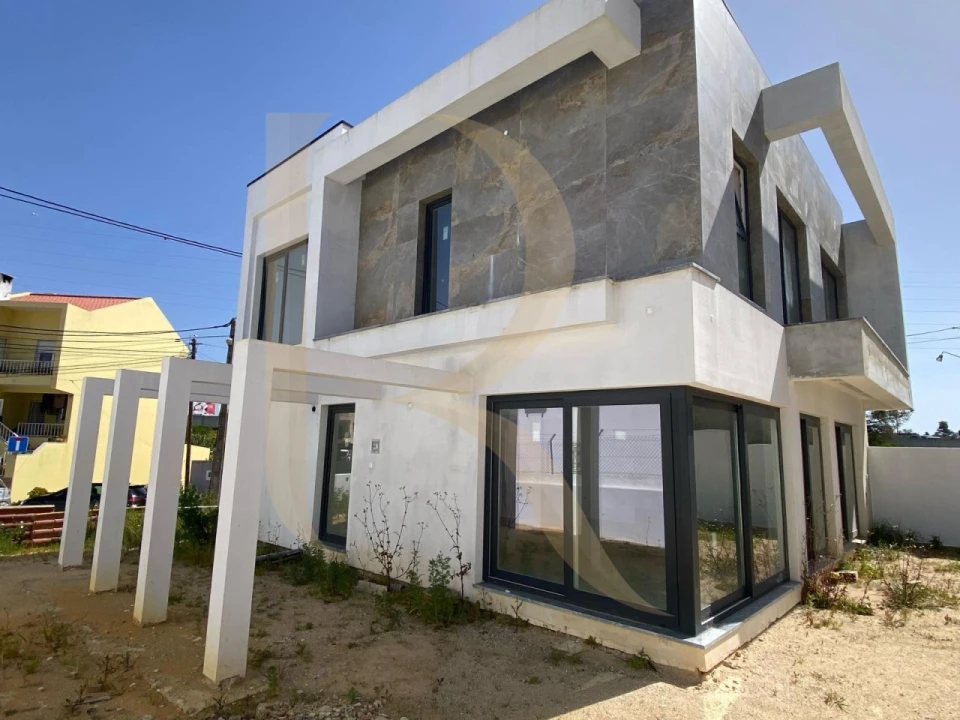 Moradia T4 para Venda em Charneca de Caparica e Sobreda Foto 22