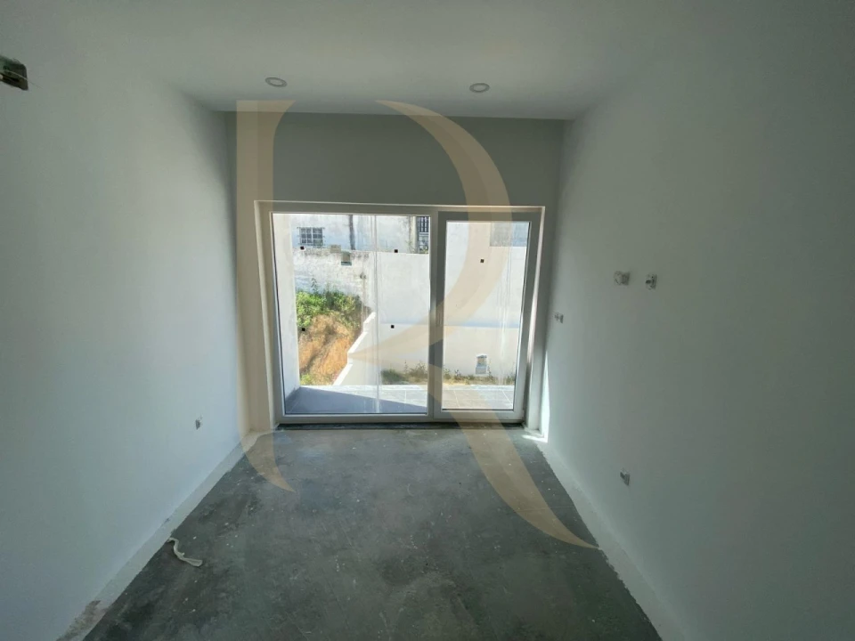 Moradia T4 para Venda em Charneca de Caparica e Sobreda Foto 38