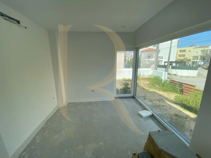 Moradia T4 para Venda em Charneca de Caparica e Sobreda Foto 7