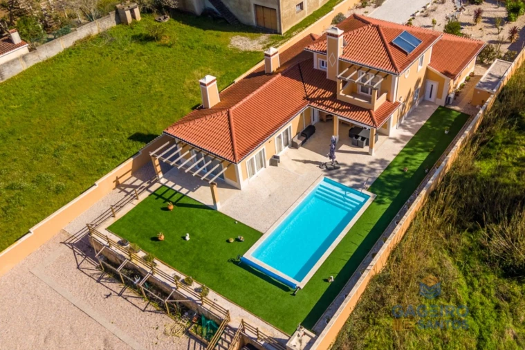 Moradia T4 para Venda em Nadadouro Foto 41