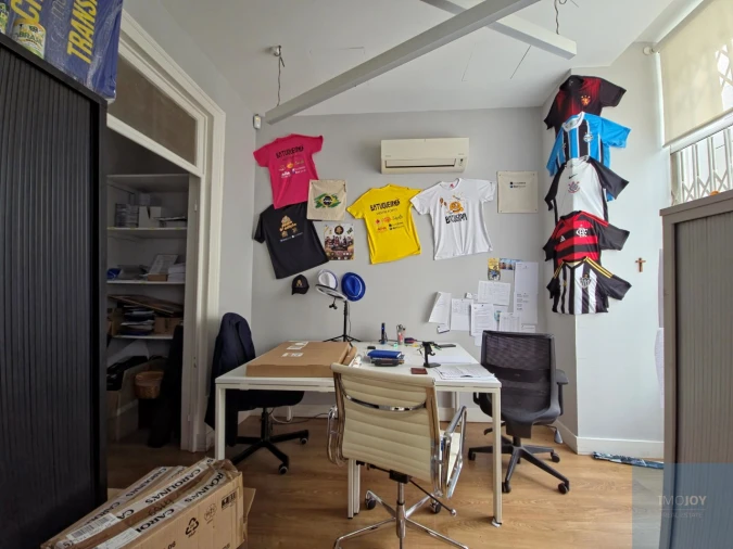 Loja para Arrendamento em Santa Maria Maior Foto 7