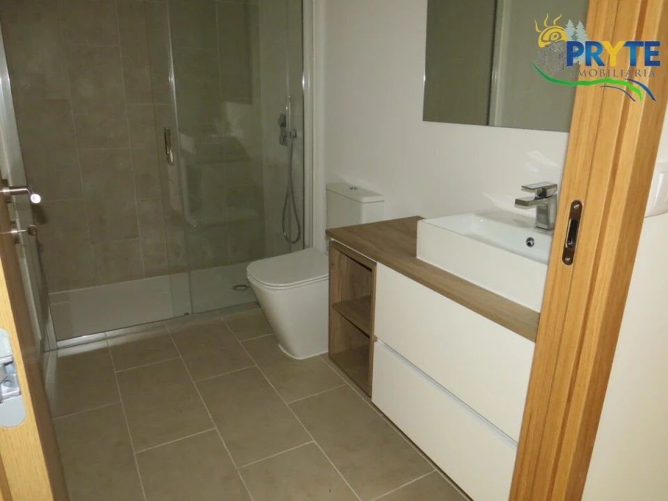 Apartamento T2 para Venda em Sertã Foto 8