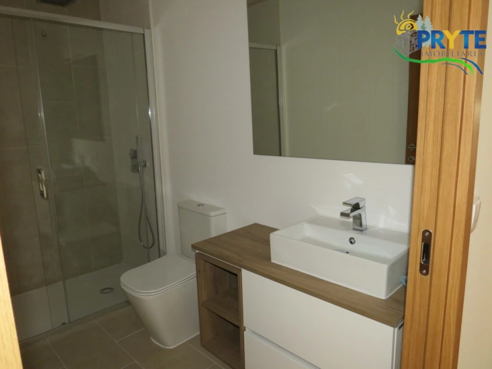 Apartamento T2 para Venda em Sertã Foto 9