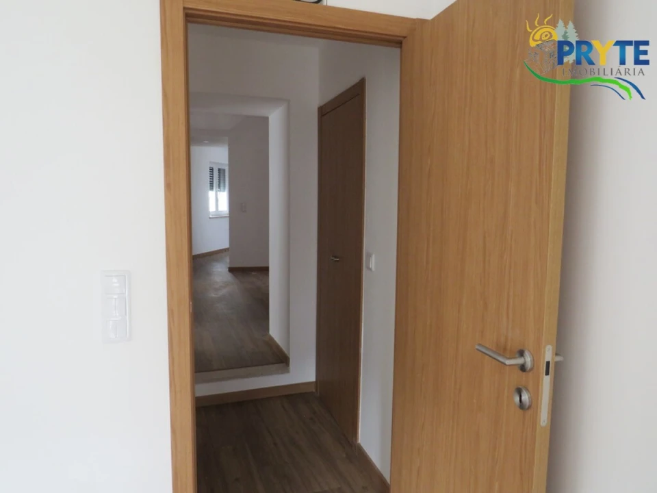 Apartamento T2 para Venda em Sertã Foto 15