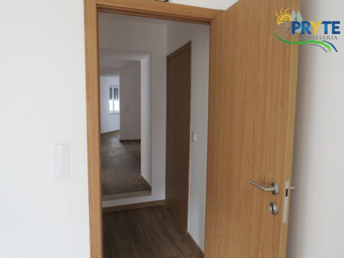 Apartamento T2 para Venda em Sertã Foto 15