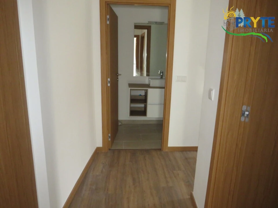 Apartamento T2 para Venda em Sertã Foto 18