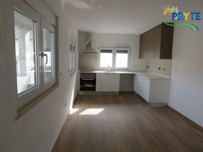 Apartamento T2 para Venda em Sertã Foto 4