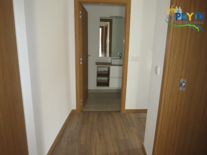 Apartamento T2 para Venda em Sertã Foto 18