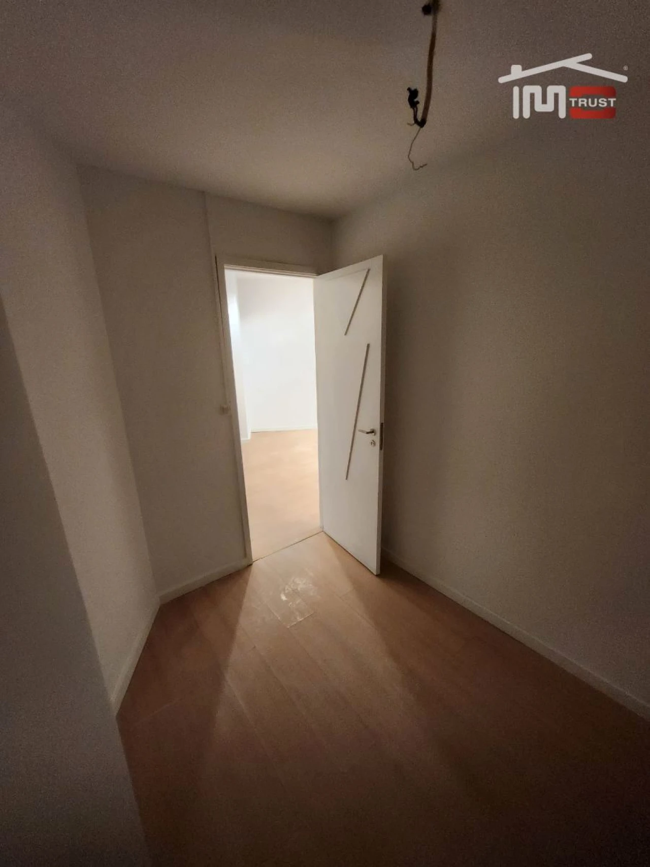 Loja para Arrendamento em Santo António Foto 27