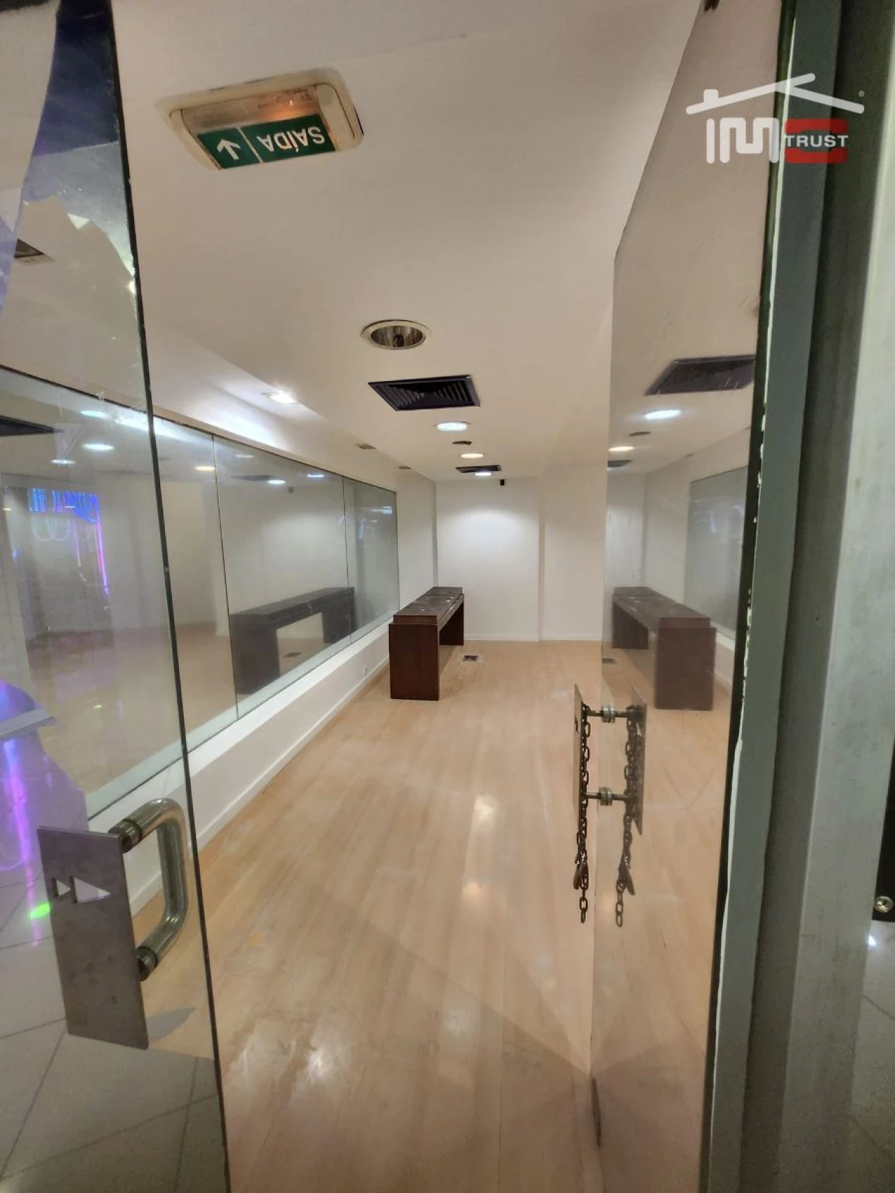 Loja para Arrendamento em Santo António Foto 28