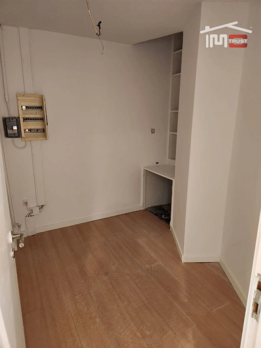 Loja para Arrendamento em Santo António Foto 24