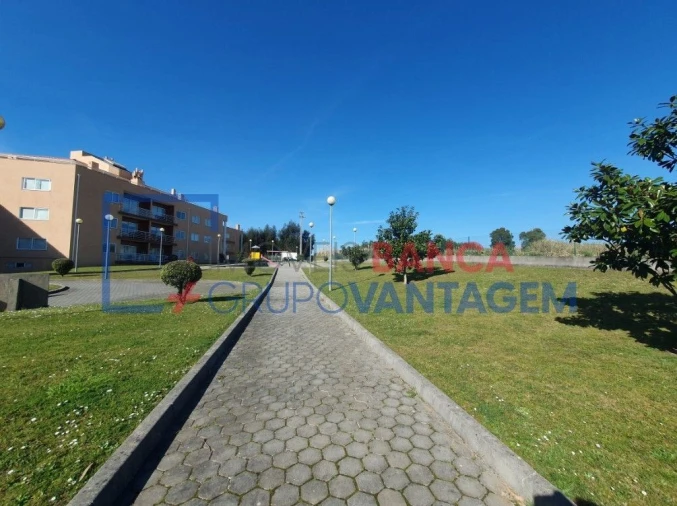 Apartamento T2 para Venda em Canelas Foto 17