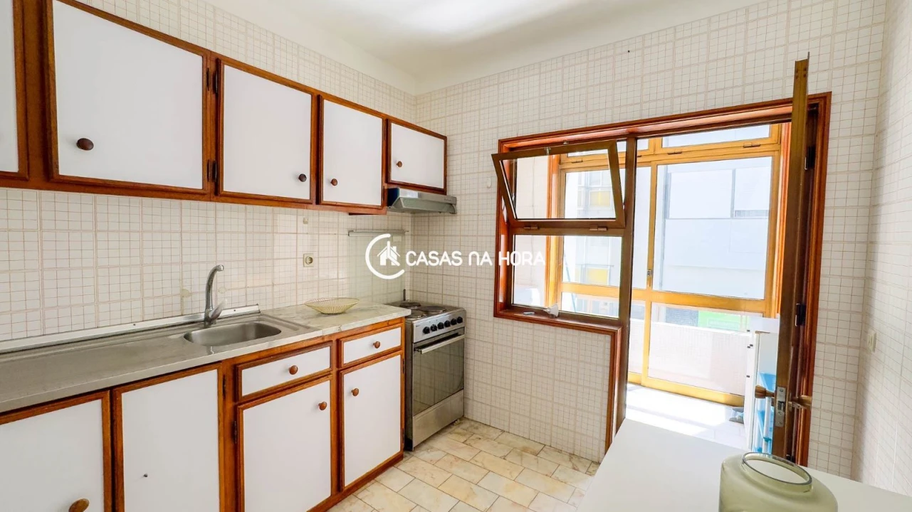 Apartamento T2 para Arrendamento em Bonfim Foto 4