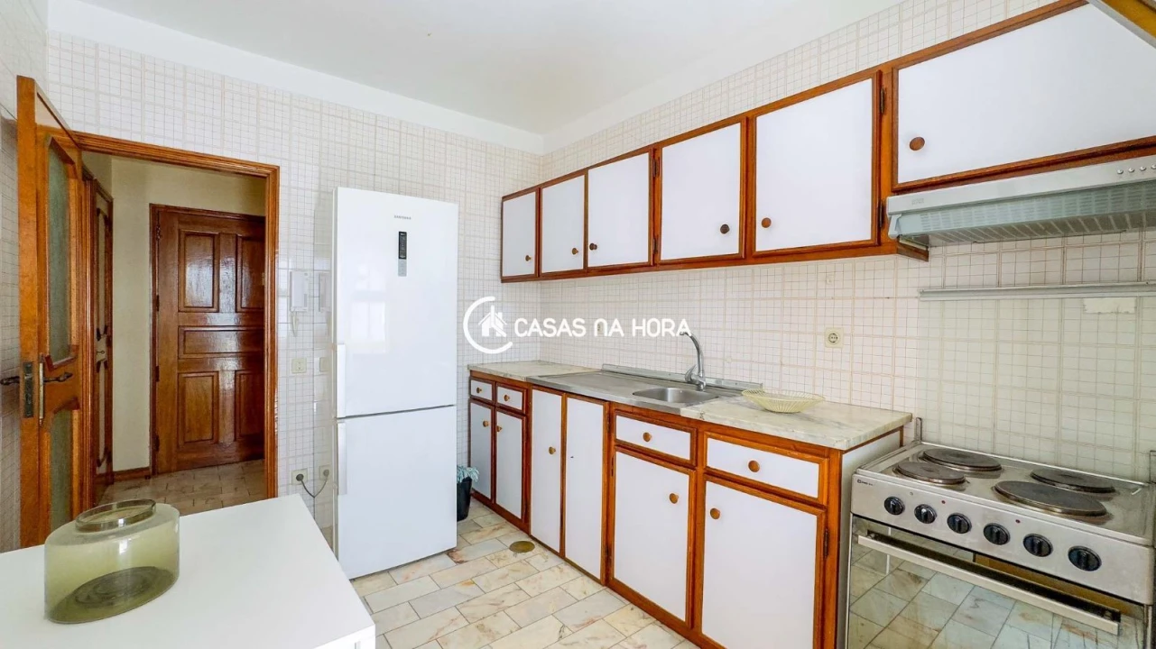 Apartamento T2 para Arrendamento em Bonfim Foto 5