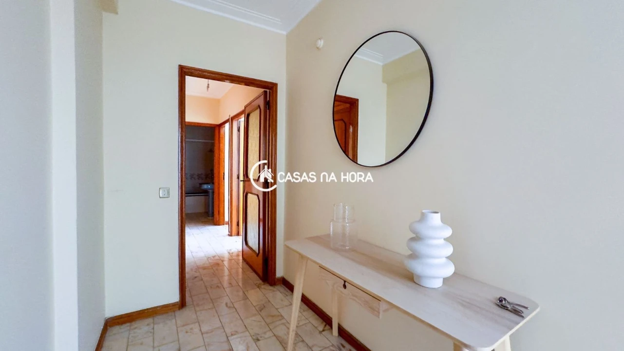 Apartamento T2 para Arrendamento em Bonfim Foto 11