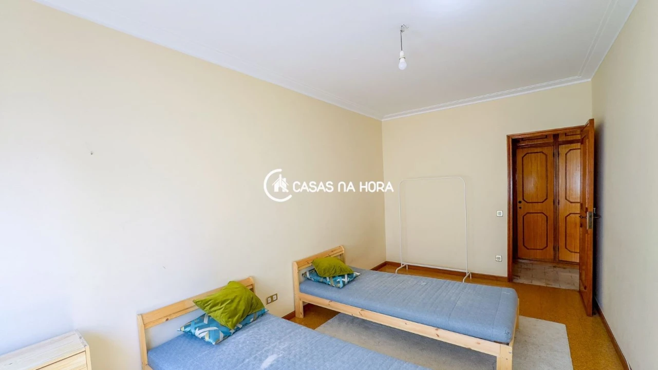 Apartamento T2 para Arrendamento em Bonfim Foto 17