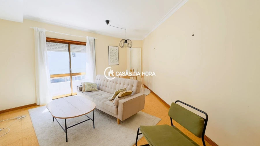 Apartamento T2 para Arrendamento em Bonfim Foto 2