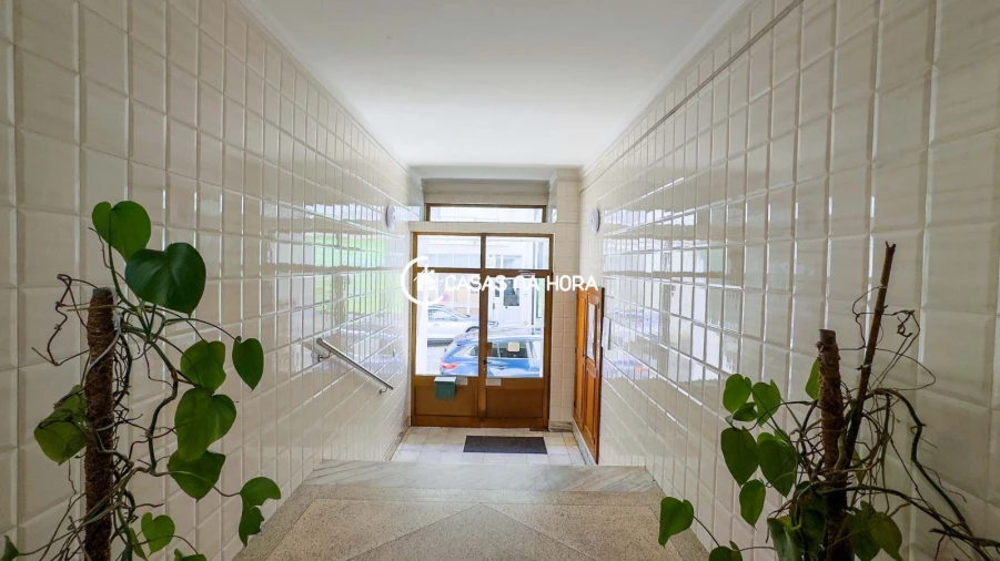 Apartamento T2 para Arrendamento em Bonfim Foto 26